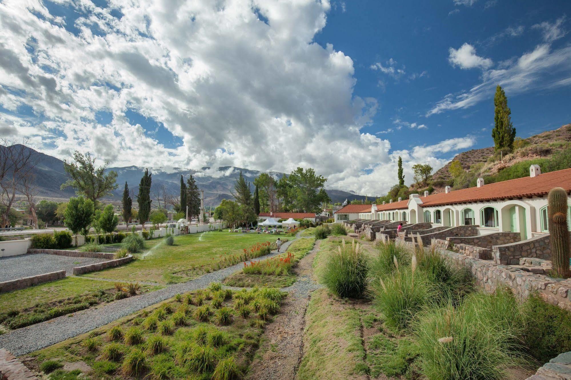 Hotel Huacalera Exterior photo